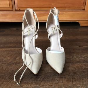 Lulu’s high heels never worn